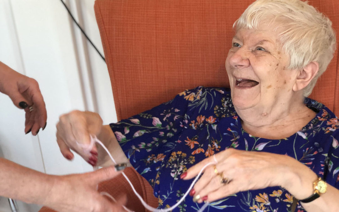 Cats cradle fun at Bromley Park Care Home