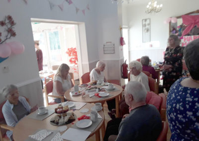 Residents and families at Woodstock Residential Care Home on Mother's Day 2019 (14 of 16)