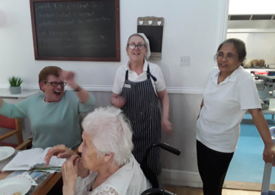 Residents and families at Woodstock Residential Care Home on Mother's Day 2019 (15 of 16)