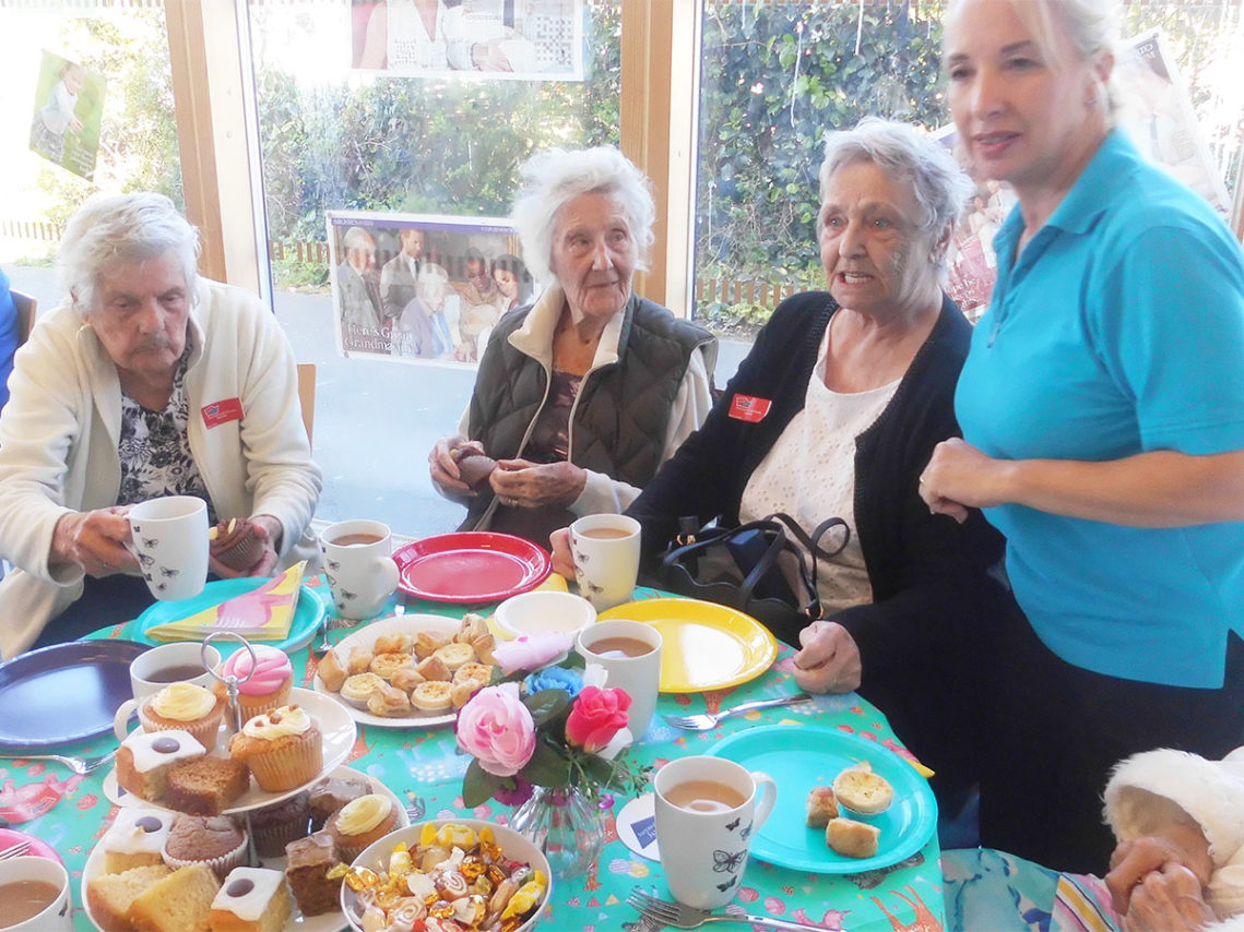 Woodstock residents and staff enjoying tea and cake at the Oasis Dementia Cafe