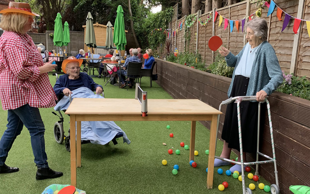 Lulworth House Residential Care Home residents enjoy outings and a Garden Party