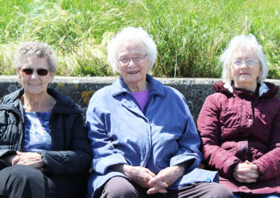 Sonya Lodge Residential Care Home ladies visit Minster Beach 5