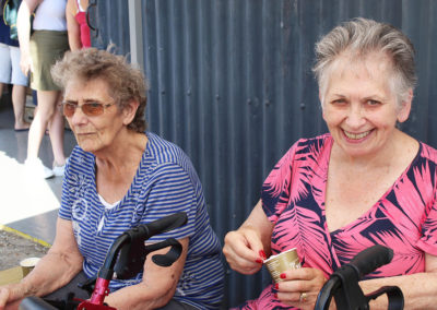 Sonya Lodge Residential Care Home ladies visit Castle Farm in Sevenoaks 8